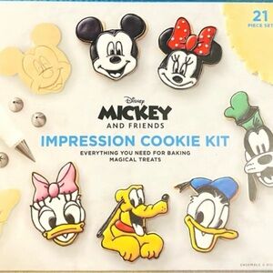6 piece Disney Mickey Mouse Cookie Cutter Set